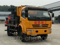 Машина для горячего ремонта асфальтового дорожного покрытия Liangfeng LYL5110TXB